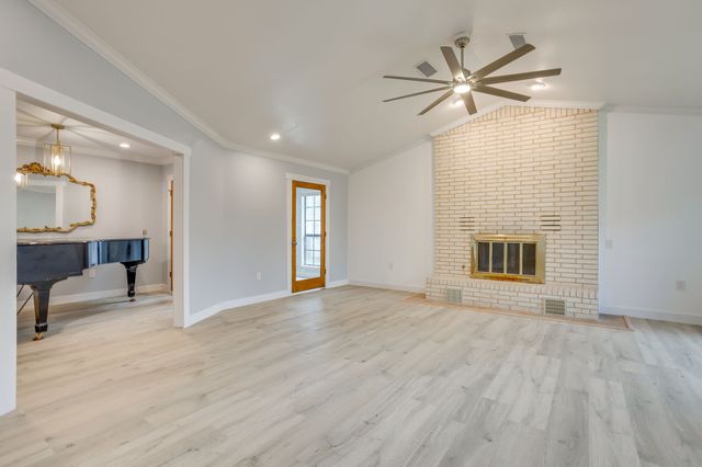213 Mistletoe Lane, Keene, TX 76059