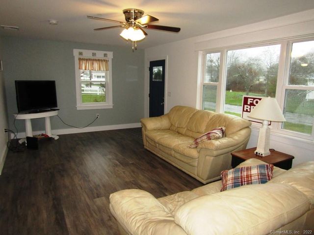 35 Flagler Avenue, Old Lyme, CT 06371