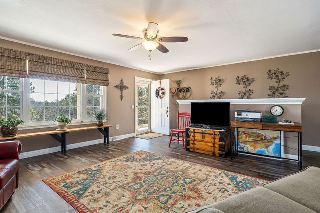 1069 McGregor Ln, Cookeville, TN 38501