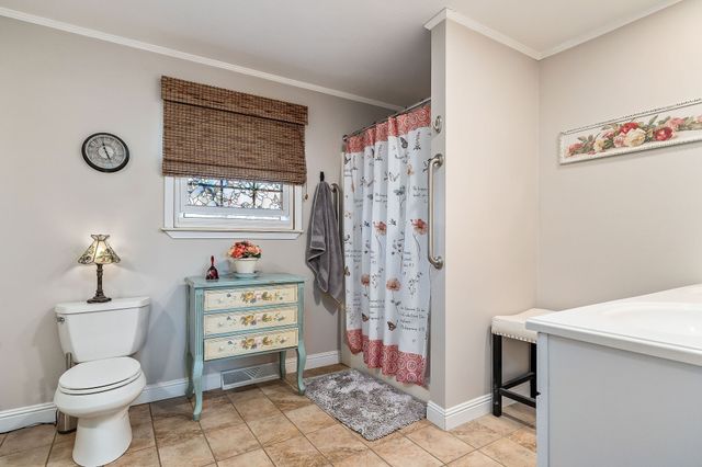 1069 McGregor Ln, Cookeville, TN 38501