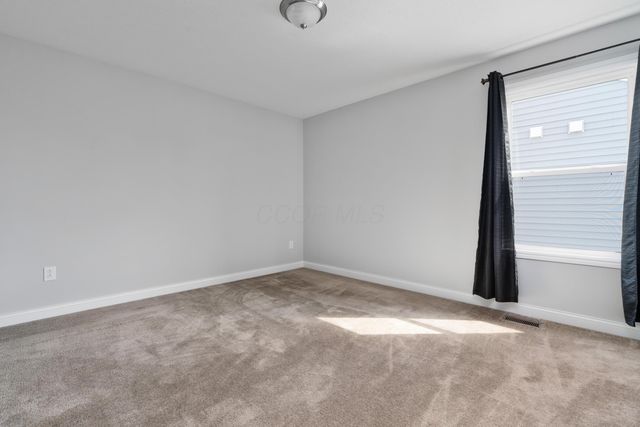 5989 Kilbeggan Street, Galloway, OH 43119