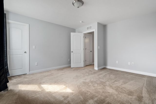 5989 Kilbeggan Street, Galloway, OH 43119