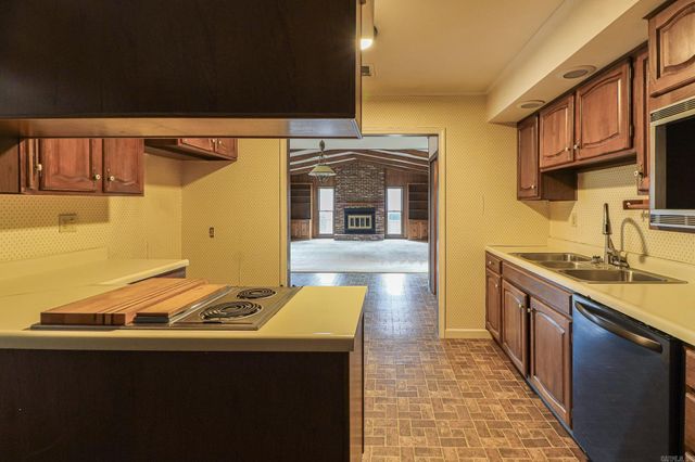 629 Melody Lane, Jonesboro, AR 72401