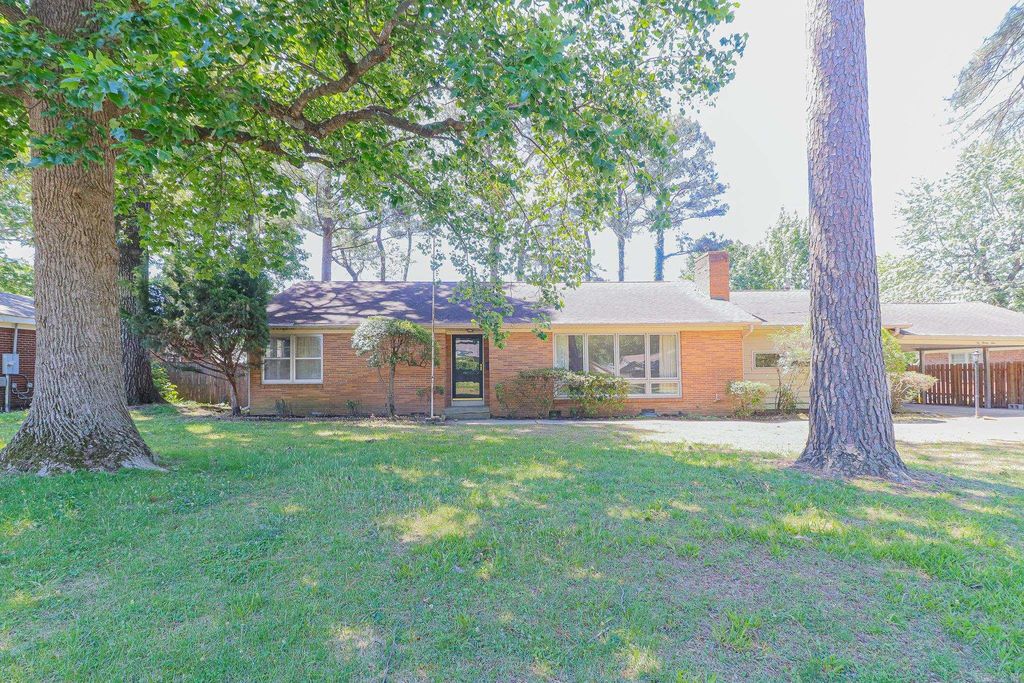 629 Melody Lane, Jonesboro, AR 72401