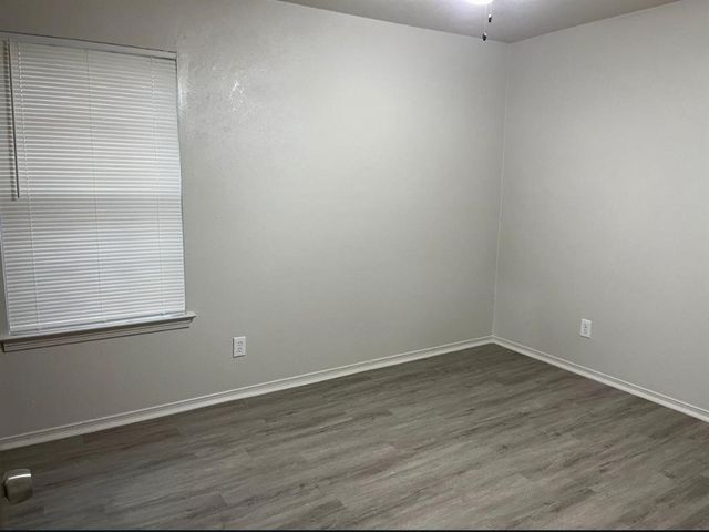 5014 Inverness Avenue, Fort Worth, TX 76132
