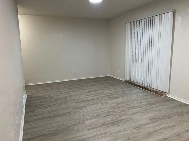 5014 Inverness Avenue, Fort Worth, TX 76132