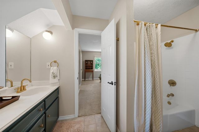 403 Westbrook Street, Pinehurst, TX 77362