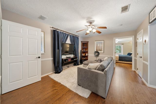 403 Westbrook Street, Pinehurst, TX 77362