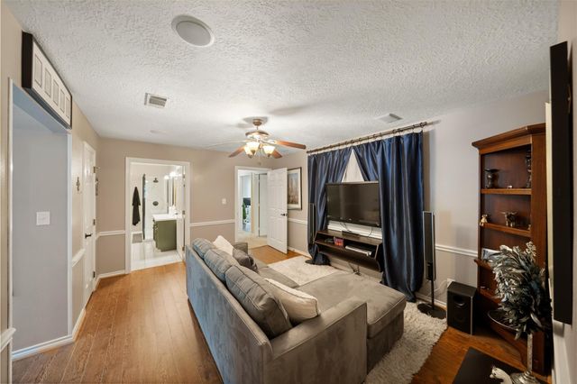 403 Westbrook Street, Pinehurst, TX 77362