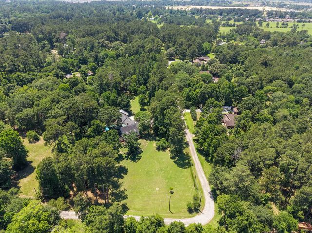 403 Westbrook Street, Pinehurst, TX 77362