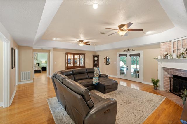 403 Westbrook Street, Pinehurst, TX 77362