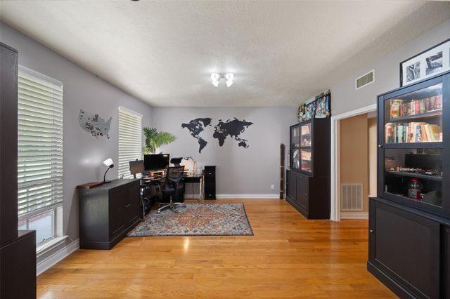 403 Westbrook Street, Pinehurst, TX 77362