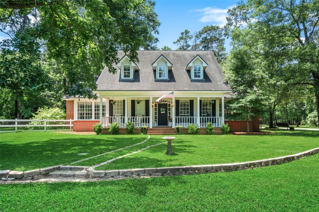 403 Westbrook Street, Pinehurst, TX 77362
