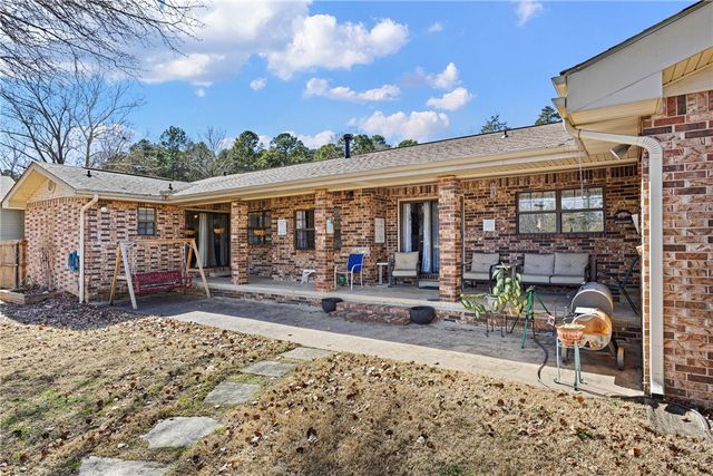 307 Wisteria Court, Russellville, AR 72801