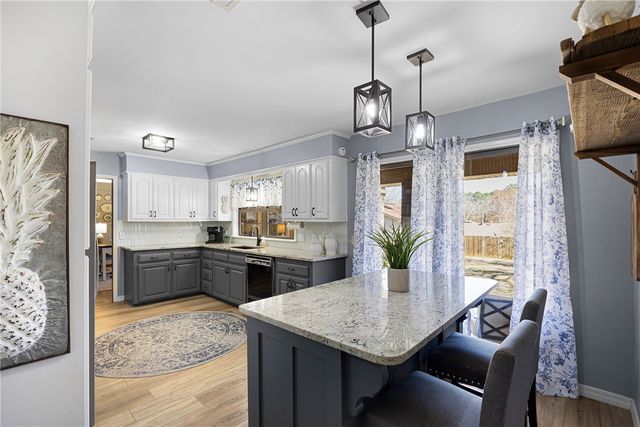 307 Wisteria Court, Russellville, AR 72801