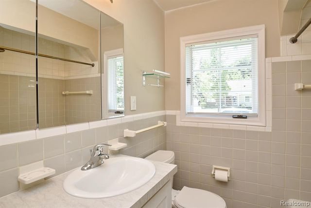 2453 Windemere Road, Birmingham, MI 48009