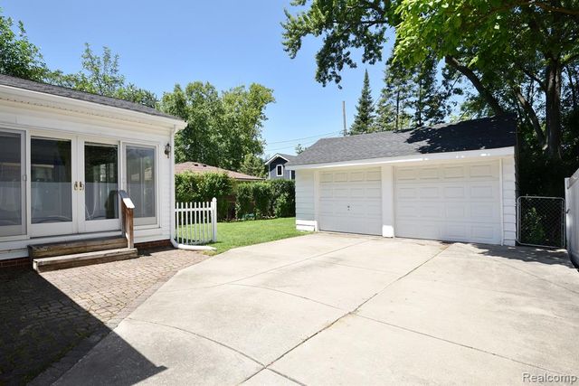 2453 Windemere Road, Birmingham, MI 48009
