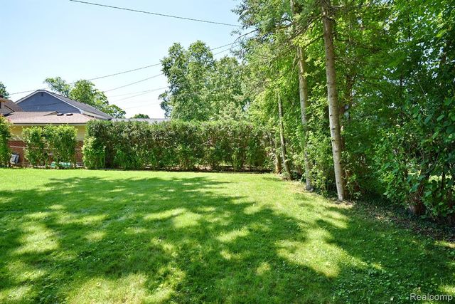 2453 Windemere Road, Birmingham, MI 48009