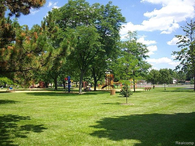 2453 Windemere Road, Birmingham, MI 48009