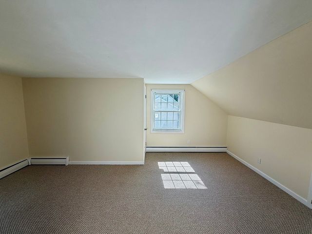 66 Greaney St, Springfield, MA 01104