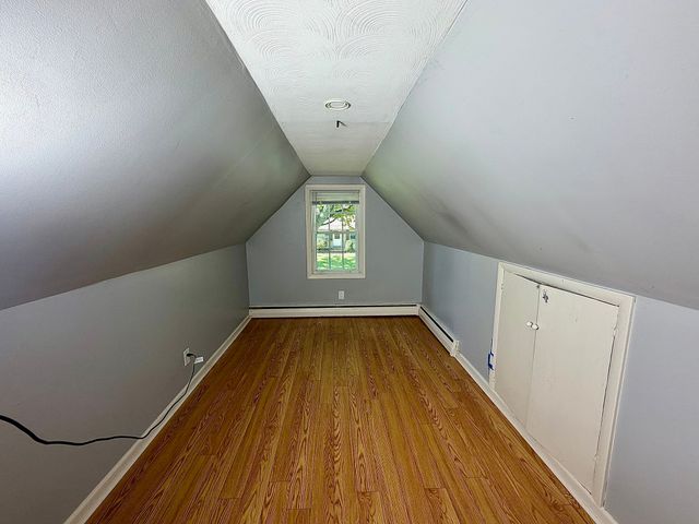 66 Greaney St, Springfield, MA 01104