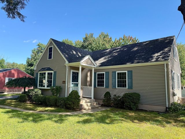 66 Greaney St, Springfield, MA 01104