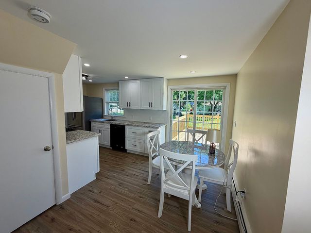 66 Greaney St, Springfield, MA 01104