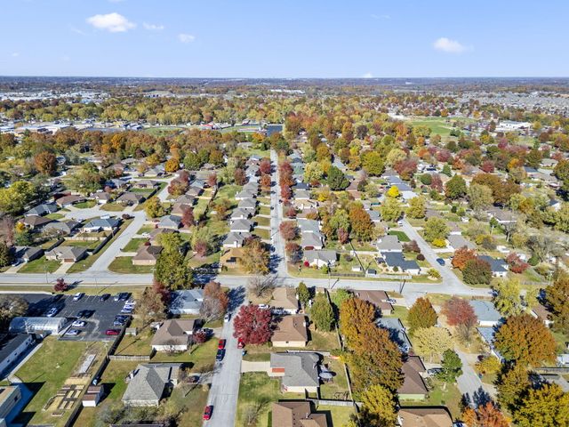 312 Knight Street, Nixa, MO 65714