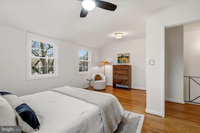 3827 INGALLS AVE, Alexandria, VA 22302