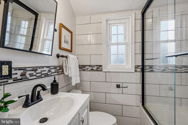 3827 INGALLS AVE, Alexandria, VA 22302