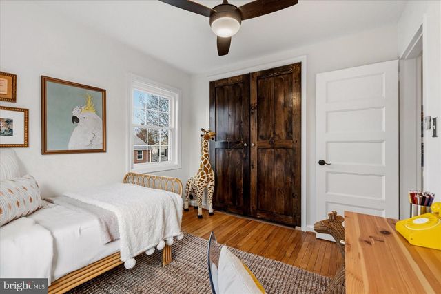 3827 INGALLS AVE, Alexandria, VA 22302