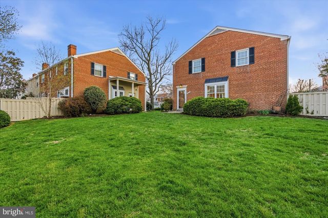 3827 INGALLS AVE, Alexandria, VA 22302