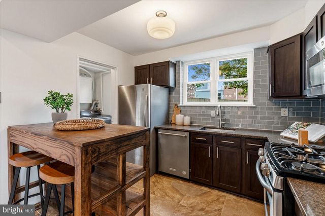 3827 INGALLS AVE, Alexandria, VA 22302