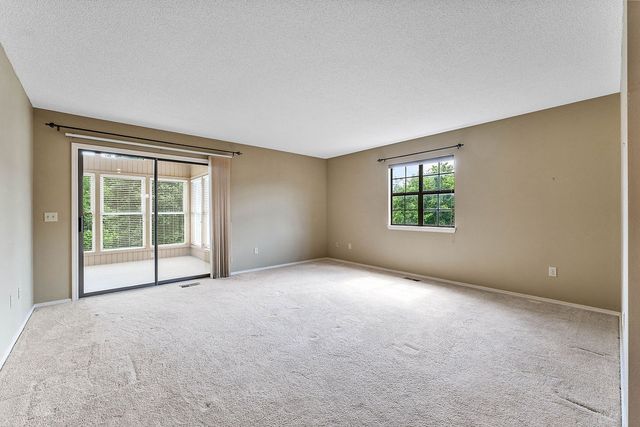 6 Kirkcaldy Drive, Bella Vista, AR 72715