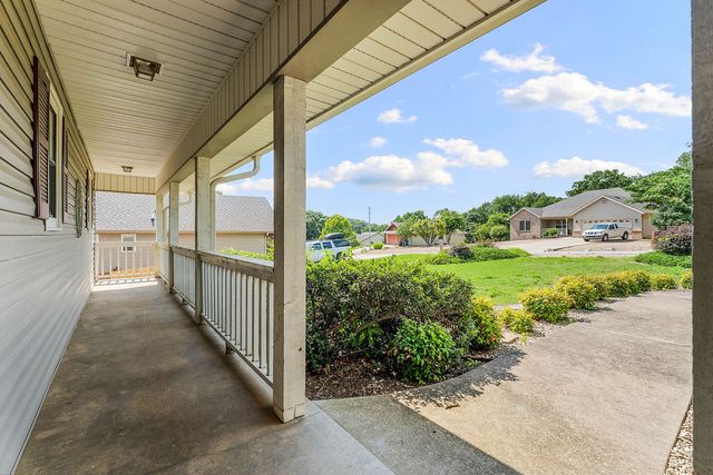 6 Kirkcaldy Drive, Bella Vista, AR 72715