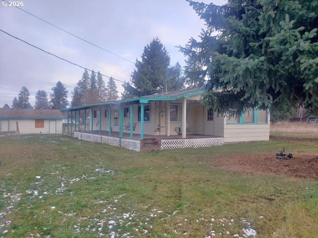 813 COUCH Ave, Wallowa, OR 97885