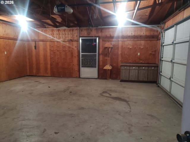 813 COUCH Ave, Wallowa, OR 97885