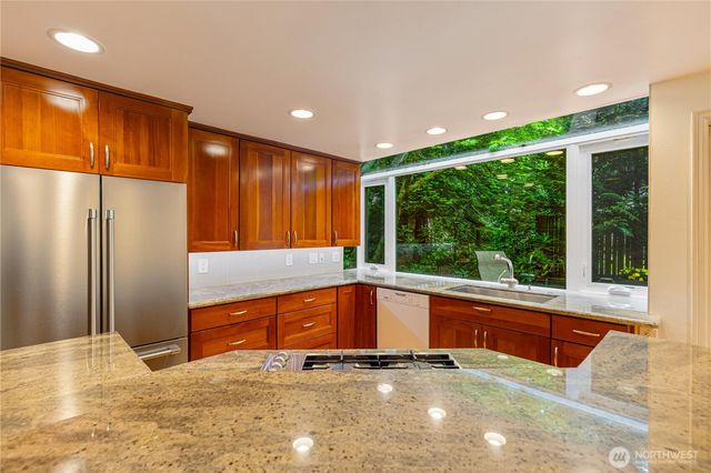 3315 129th Avenue NE, Bellevue, WA 98005