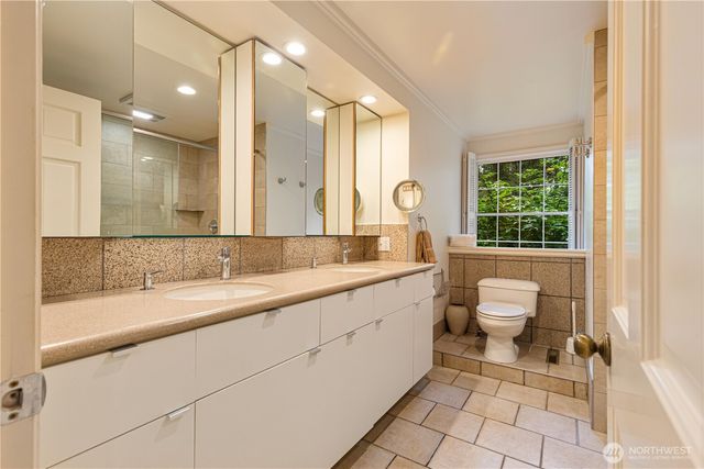 3315 129th Avenue NE, Bellevue, WA 98005
