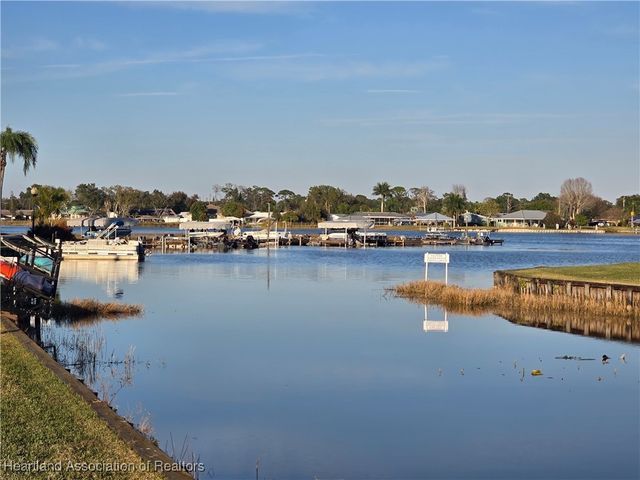 806 Chelsee Way, Lake Placid, FL 33852