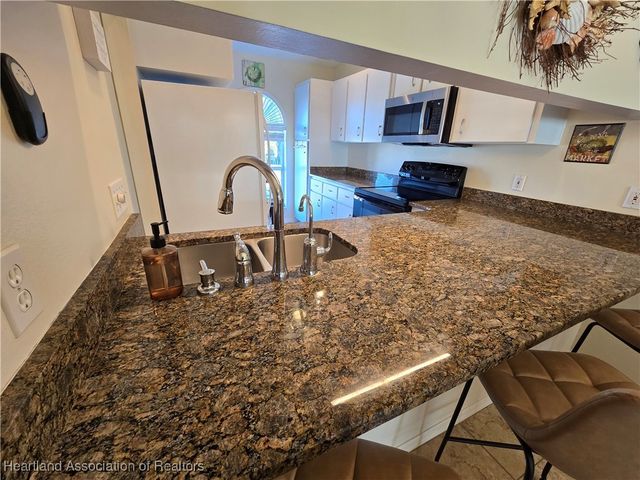 806 Chelsee Way, Lake Placid, FL 33852