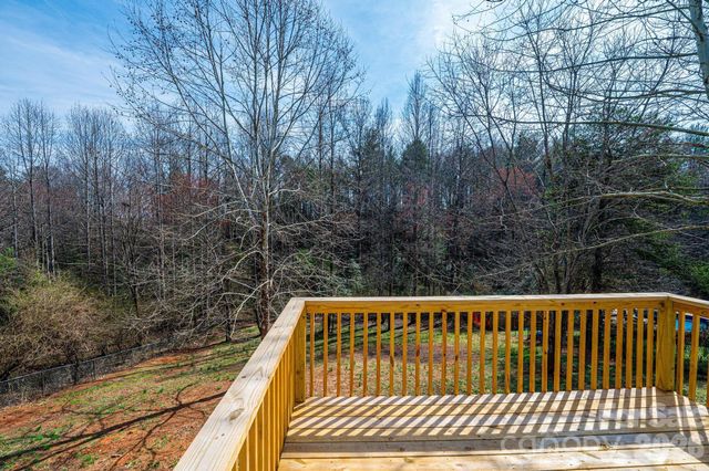 1337 Gallatin Lane, Hudson, NC 28638
