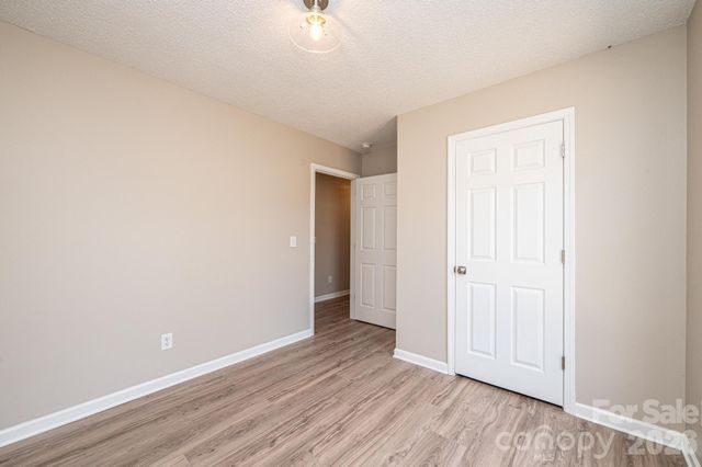 1337 Gallatin Lane, Hudson, NC 28638