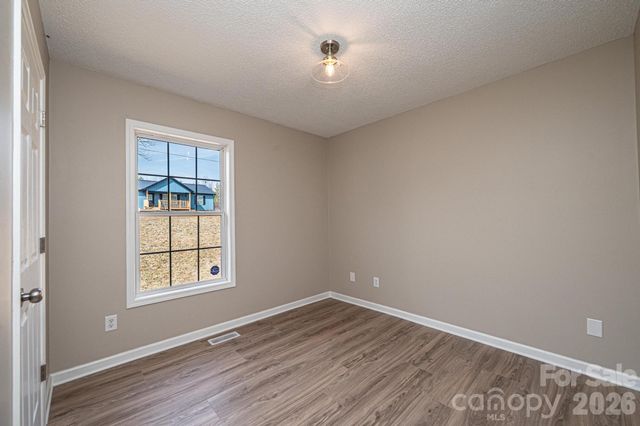 1337 Gallatin Lane, Hudson, NC 28638