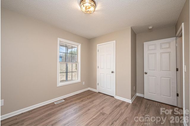 1337 Gallatin Lane, Hudson, NC 28638