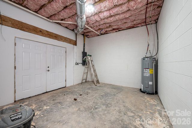 1337 Gallatin Lane, Hudson, NC 28638