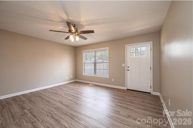 1337 Gallatin Lane, Hudson, NC 28638