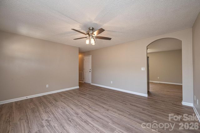 1337 Gallatin Lane, Hudson, NC 28638