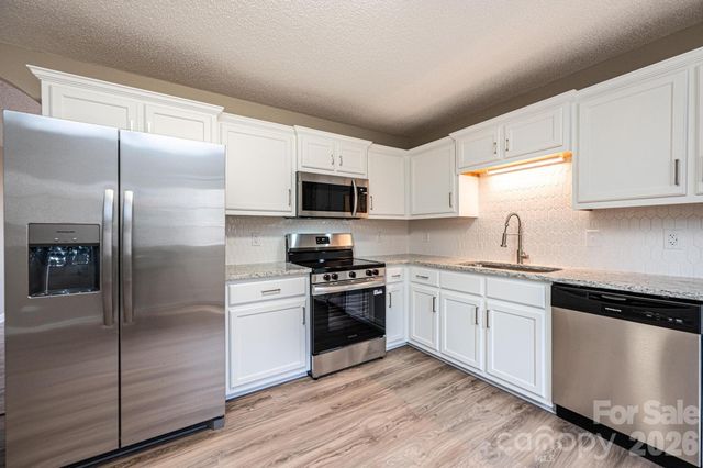 1337 Gallatin Lane, Hudson, NC 28638