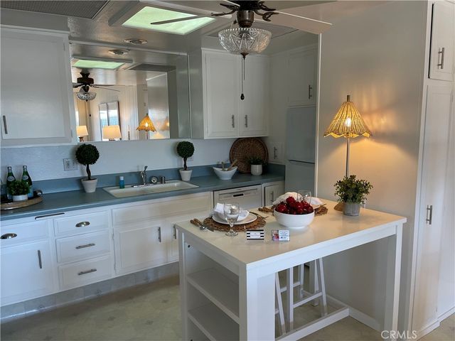 1421 Golden Rain Road 4 87F, Seal Beach, CA 90740